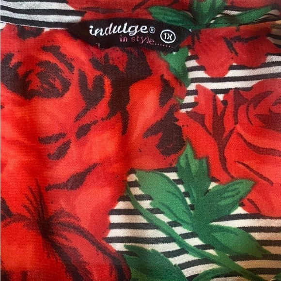 Women Size 1x Hi Low Shirt Blouse Plus Curvy Black White Stripes Red Flowers - Picture 4 of 4